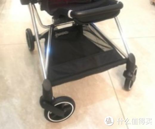 Bugaboo Bee5与Cybex Mios哪款婴儿推车更安全？