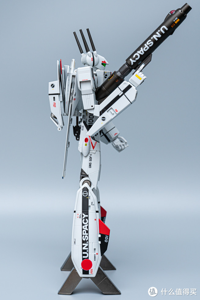 飞翔的女武神，万代DX超合金VF-1系列可变战机模型 