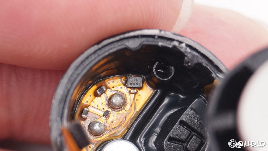 拆解报告:JBL T280TWS 真无线入耳式耳机