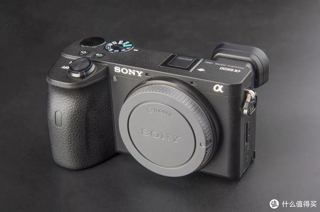 作为索尼的旗舰APS-C相机，α6600到底值不值得大家的期待呢？