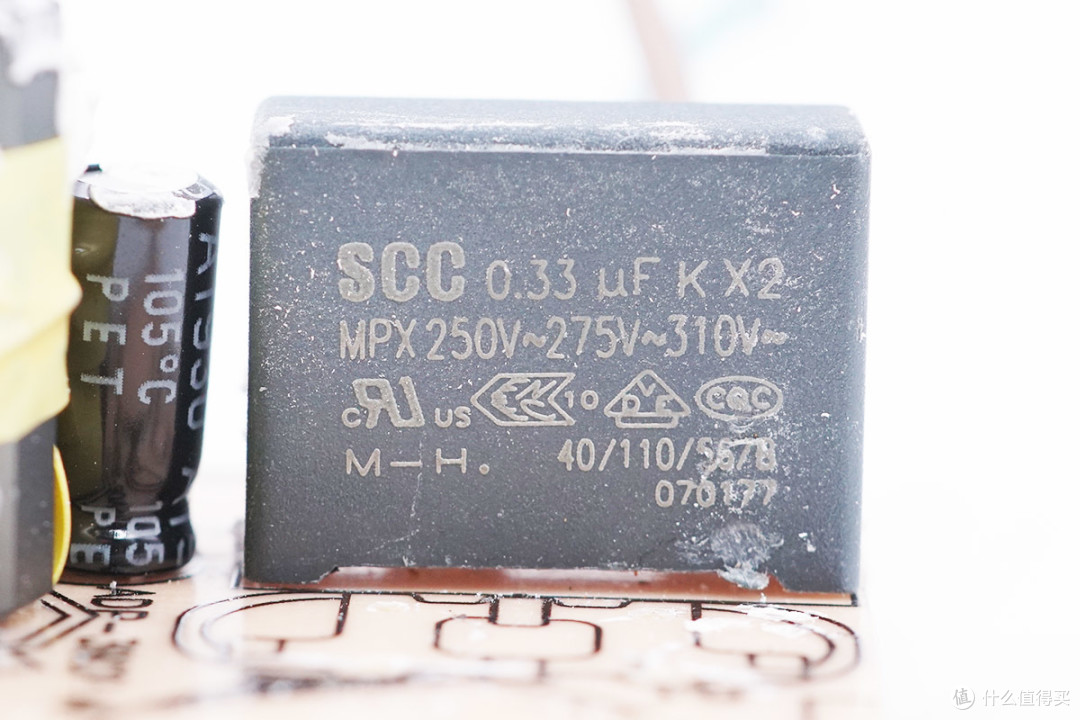 拆解报告:国行版任天堂Switch原装36W USB PD快充充电器HAC-002(CHN)