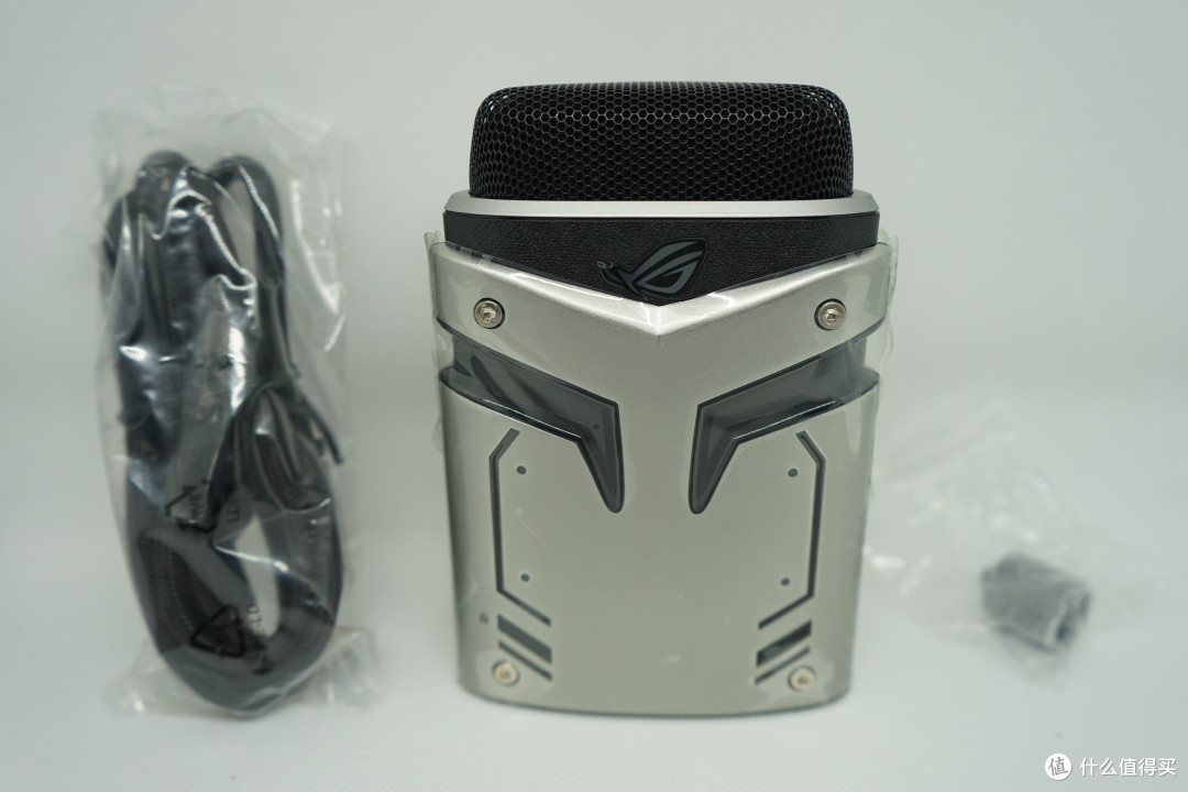 原价1499的麦克风居然还不带变声器——rog magnus开箱