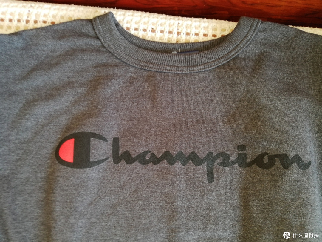 亚马逊购入Champion羊毛圆领衫尺码有点大