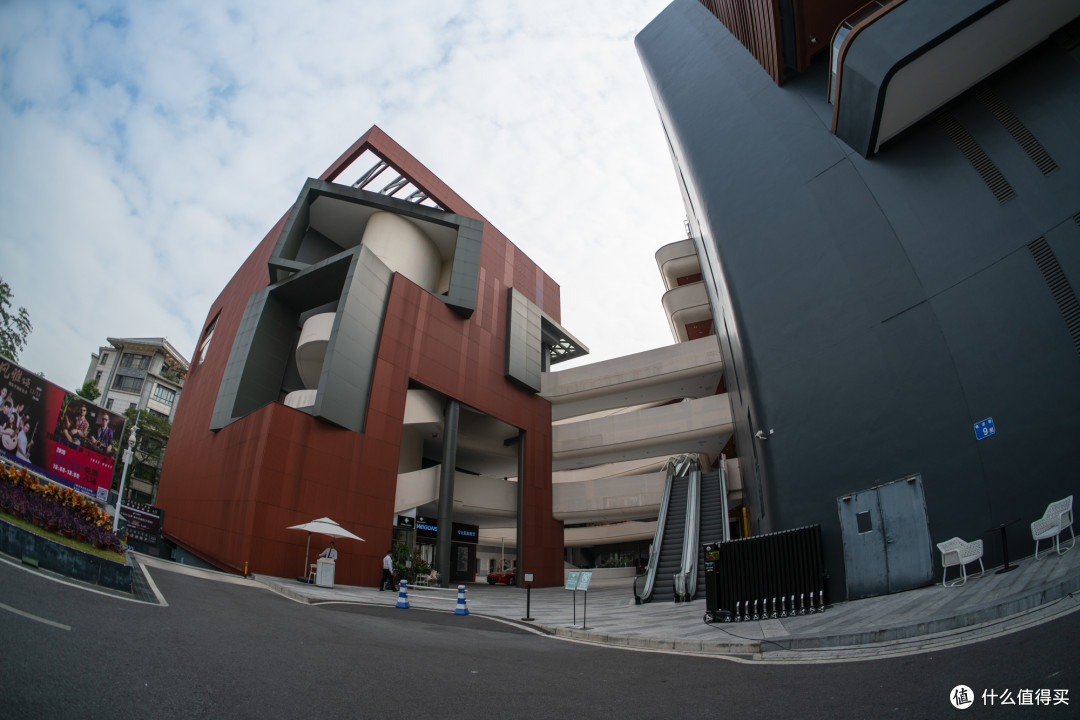 全球首款徕卡 M 卡口鱼眼，铭匠 M11mm F2.8 鱼眼镜头体验
