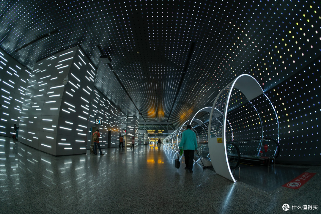 全球首款徕卡 M 卡口鱼眼，铭匠 M11mm F2.8 鱼眼镜头体验