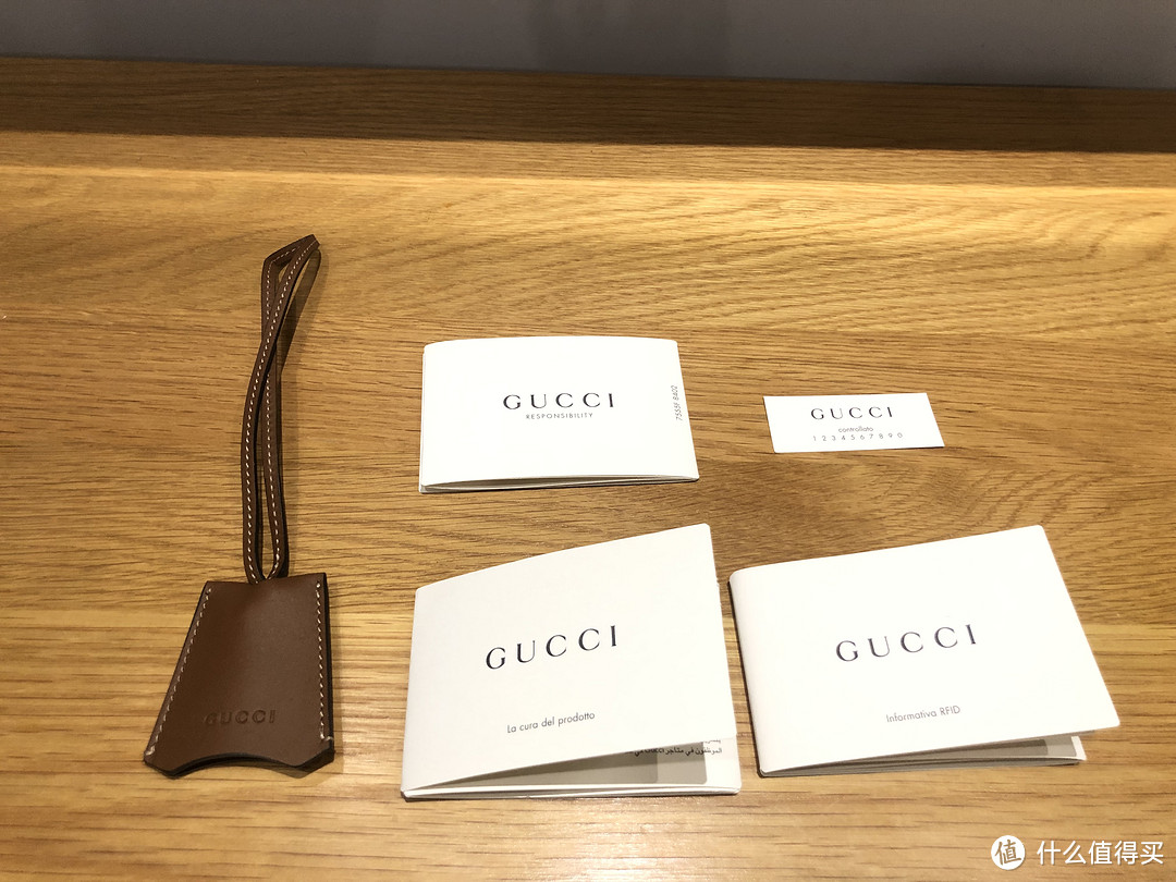 情人节礼物推荐——兼具颜值与实用的Gucci Padlock小号肩背包