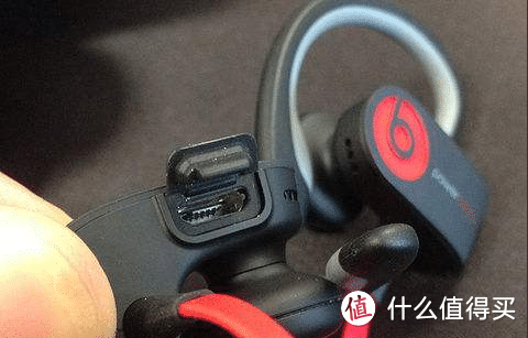 beats powerbeats3 wireless无线蓝牙耳挂比pb2蓝牙有哪些改进？