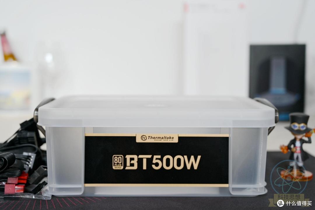 自备收纳盒,全日系电容加持,曜越BT500W开箱体验