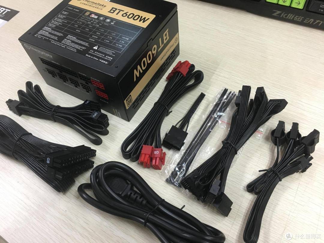 新手装机可以盲选的机箱电源,Thermaltake额定600W BT600 W全模组电源装机篇