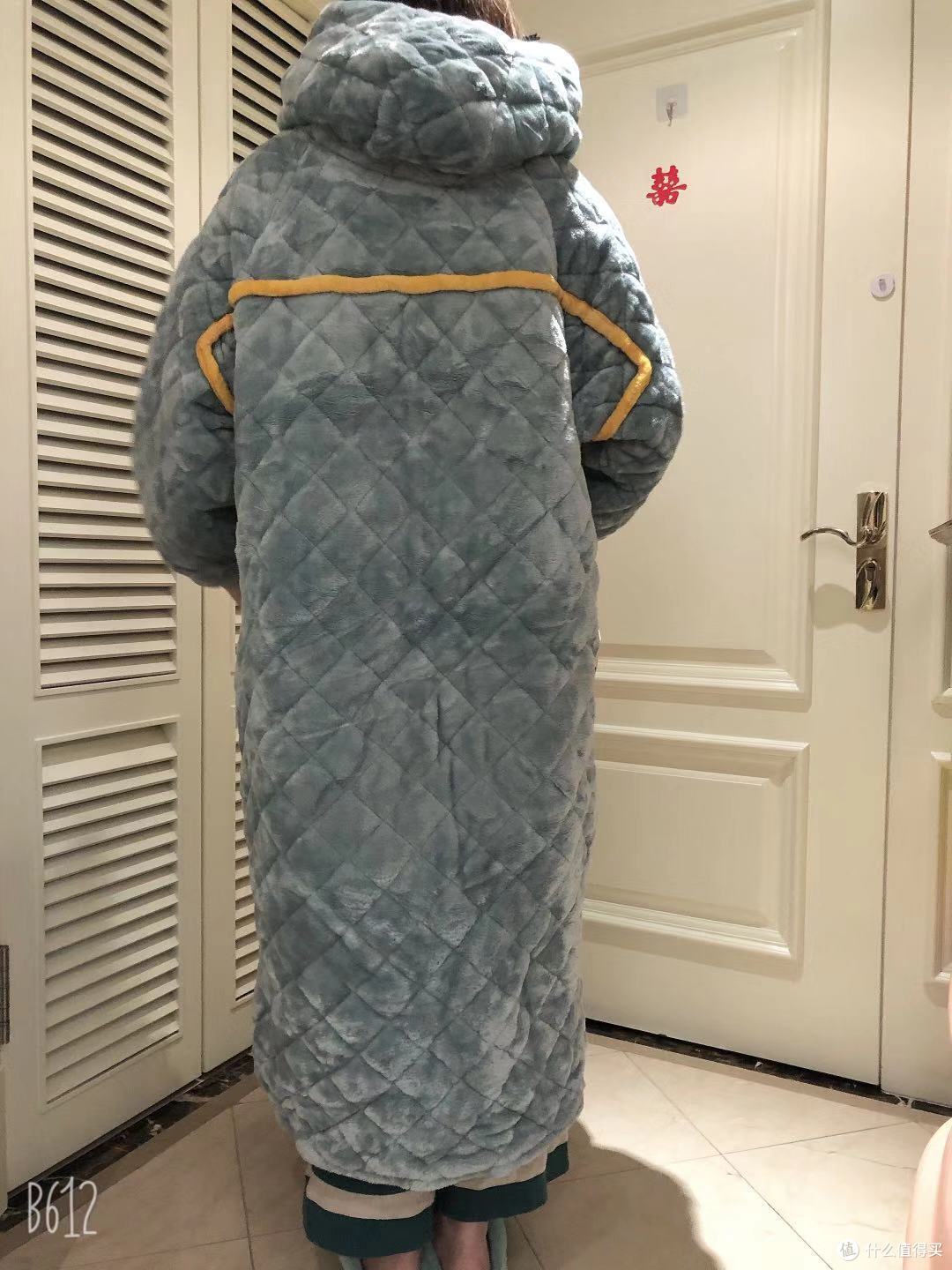 逗比二人组玩趣自拍告诉你~秋冬睡衣怎么选?