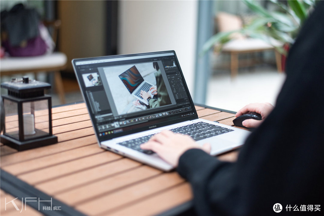 RedmiBook 13上手图赏：红米第一款13寸本，轻薄+高性能，舒服