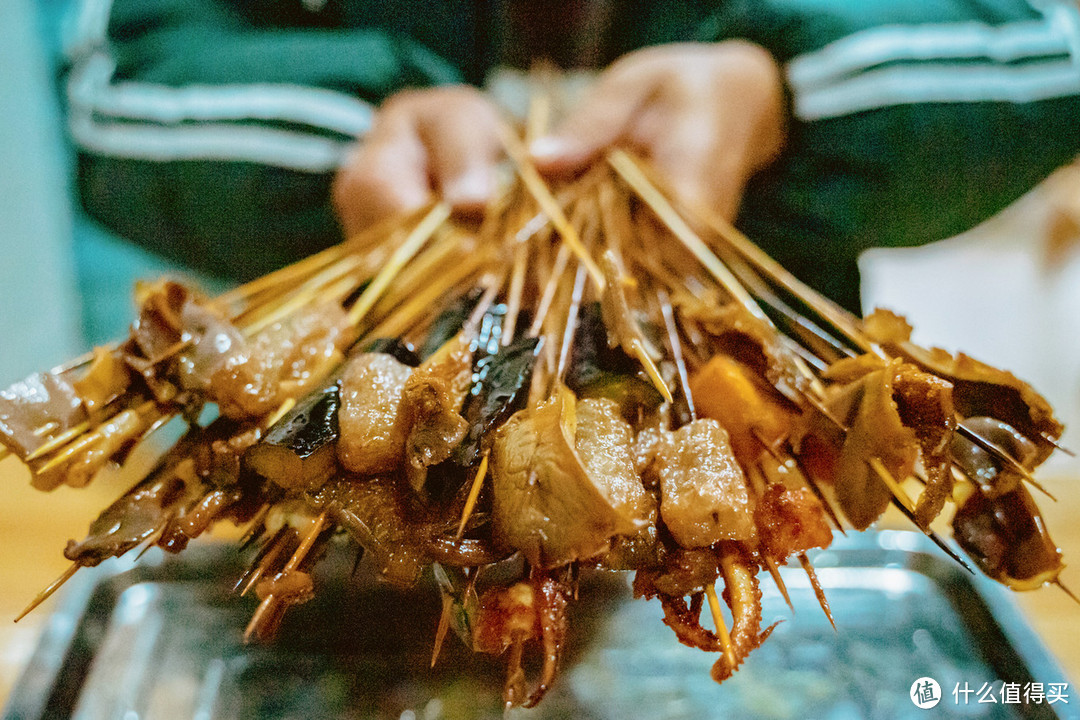 在乐山24小时，与10个女人的美食约会