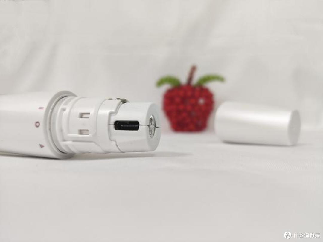 美森多用途理容器:专利包裹刀头,强劲顺滑,年轻就要放肆剃