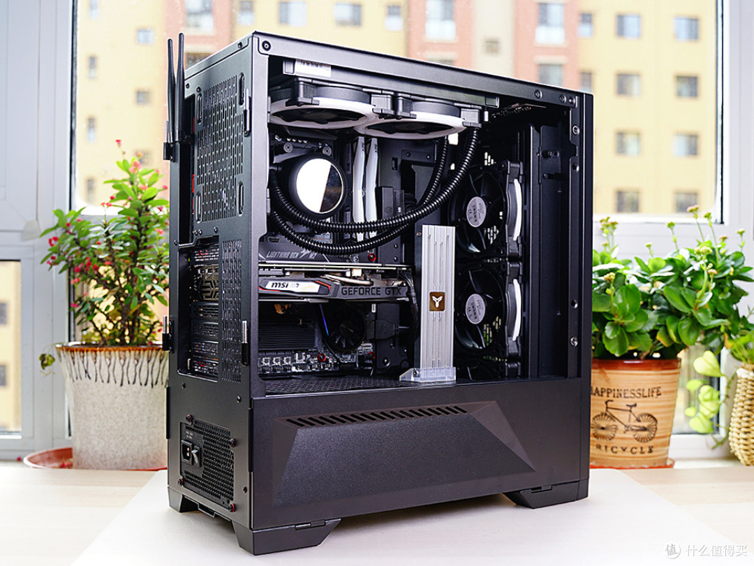 还是AMD平台香，先入手甜点级显卡，明年再升级RTX3000吧！