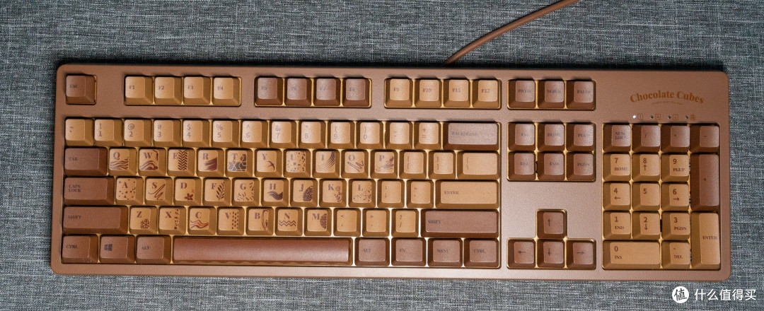 人生要多点甜蜜——黑爵ChocolateCubes巧克力色茶轴有线机械键盘体验