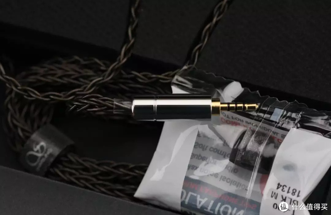 焕开箱丨剑走偏锋还是蛇打七寸?偏科山灵ME700开箱简评