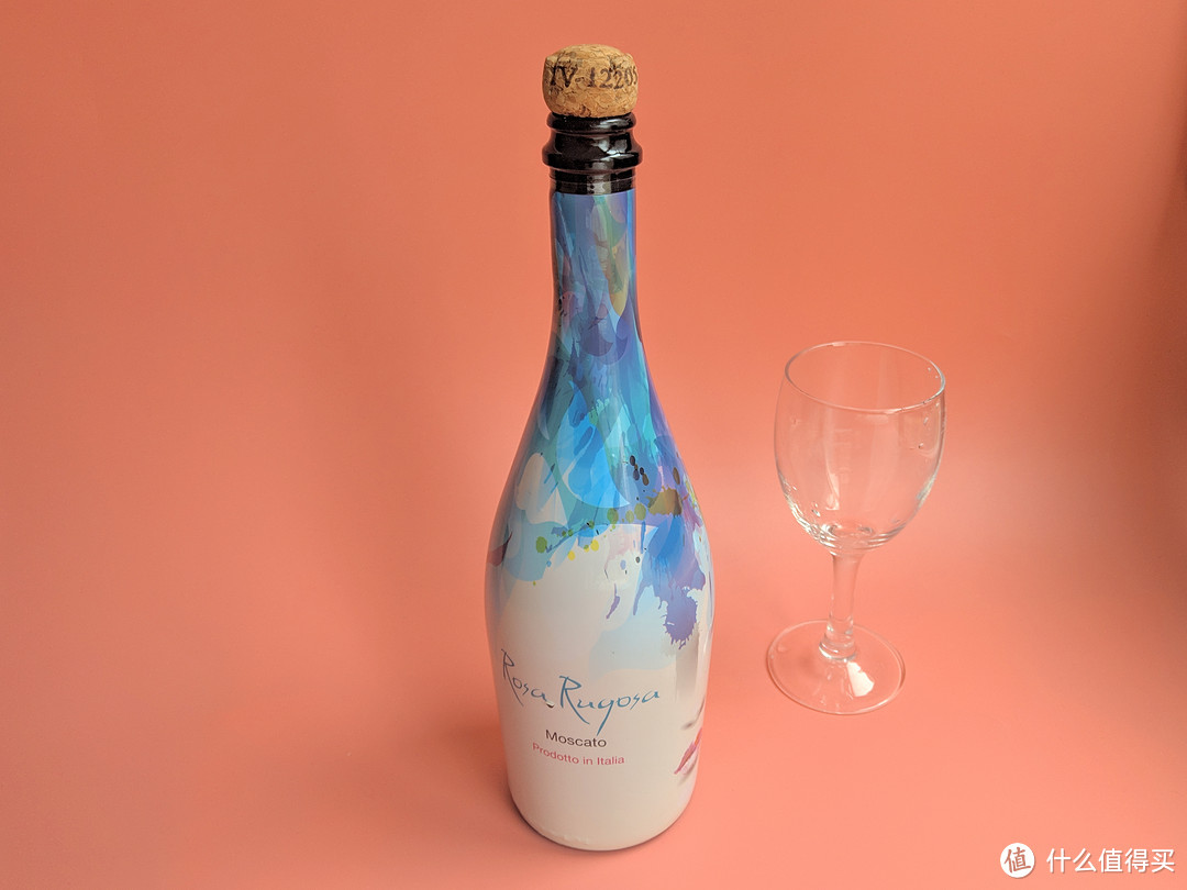 清新甜美好喝:婉爱·蓝缤意大利微甜起泡酒