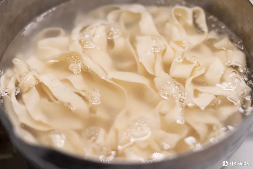 不加一滴水,烧出销魂鸡肉!连吃三碗米饭都不够!