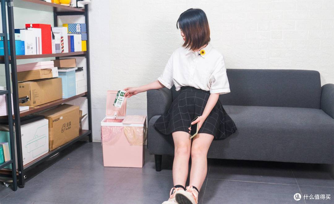 一个顶四个?这个方便、不碍地的垃圾桶,让你分类不用愁!