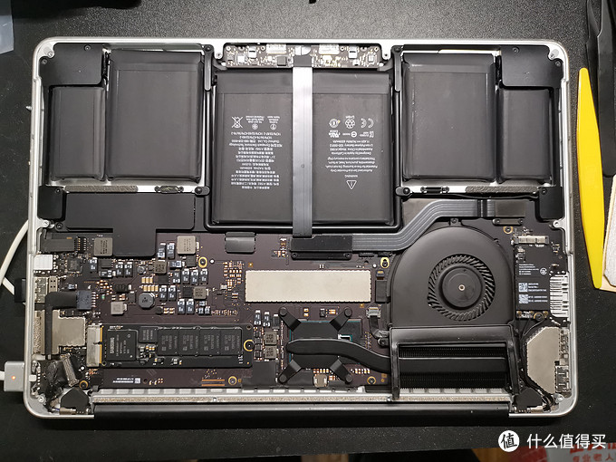 万物皆能修篇三 Macbook Pro 15 风扇故障维修 散热风扇 什么值得买