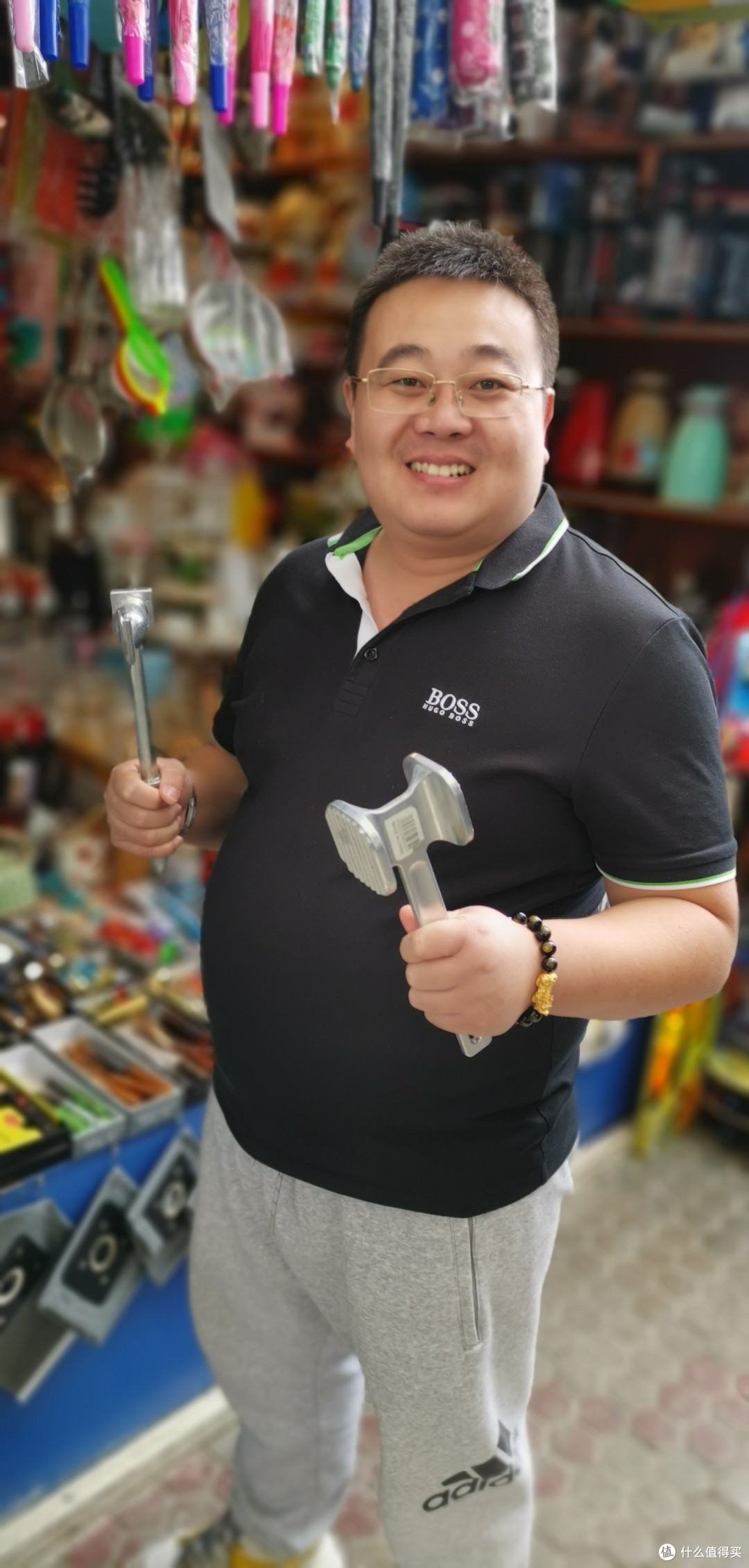发现一套神器，应该是松肉锤和剁骨斧