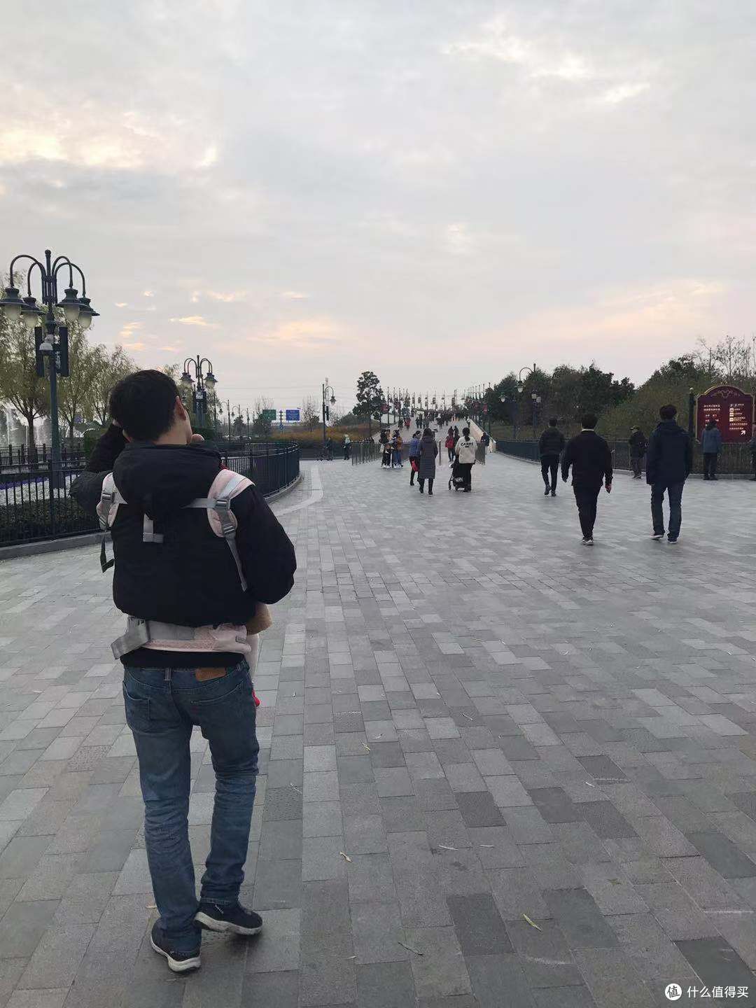 游记二~一岁宝宝首游迪士尼~无VIP无导游0排队能玩的都玩上~之迪士尼旅攻略~