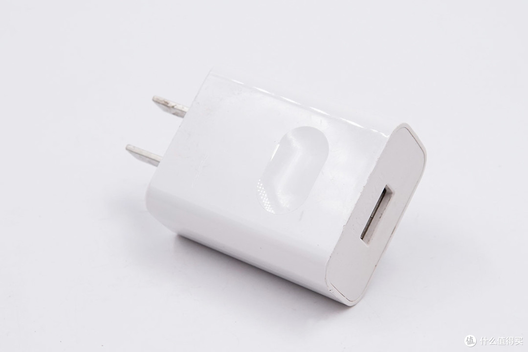 拆解报告:比亚迪版华为10W充电器HW-050200C01