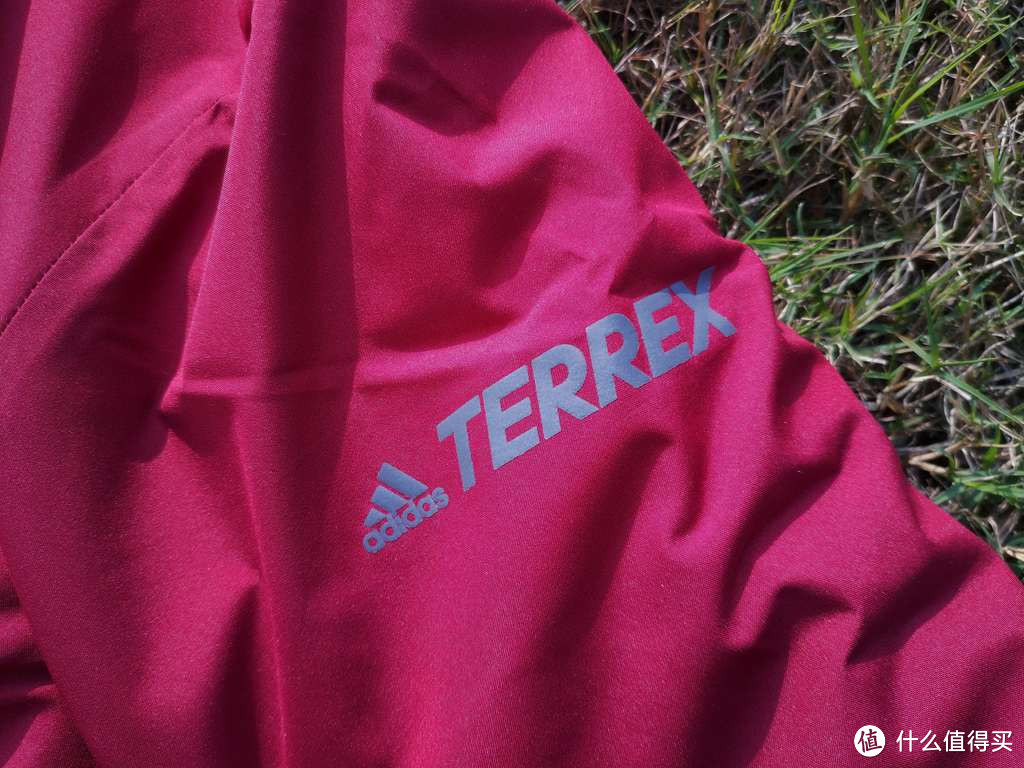 全天候的适宜- adidas TERREX XPLR 3IN1 CPJKT户外茄克体验