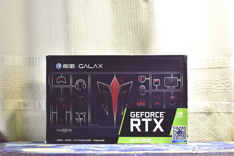 影驰RTX 2070 Super Gamer OC 小姐姐直说好 还要给男朋友买一块