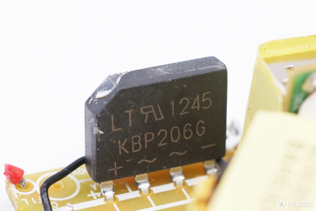 拆解报告:ASUS华硕18W充电器AD827M