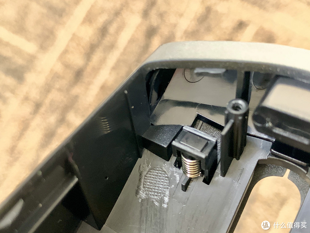 凭什么那么贵?Alienware外设全家桶拆解测试