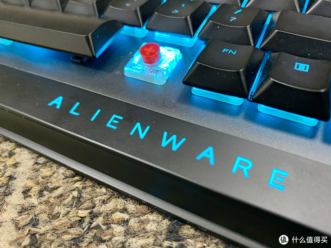 凭什么那么贵？Alienware外设全家桶拆解测试