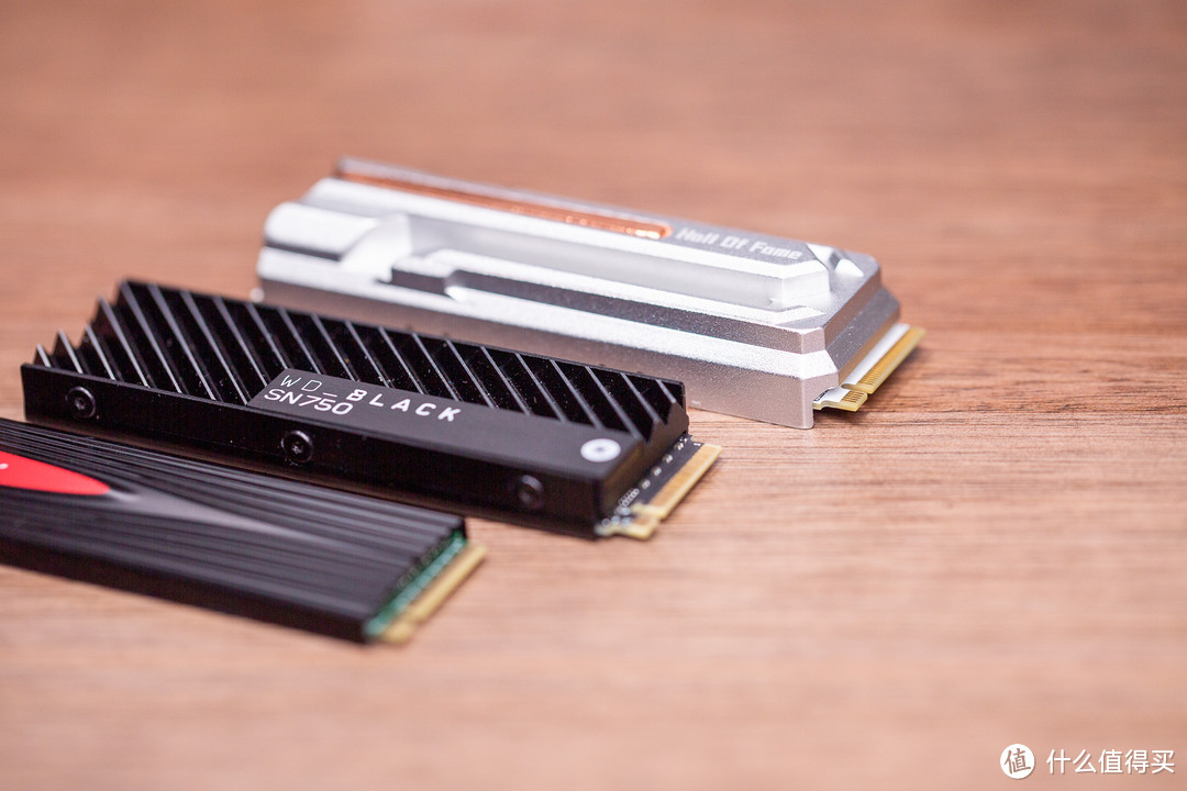 PCIe 4.0 固态真的快很多吗？影驰HOF Pro  PCIe 4.0 1T SSD测评