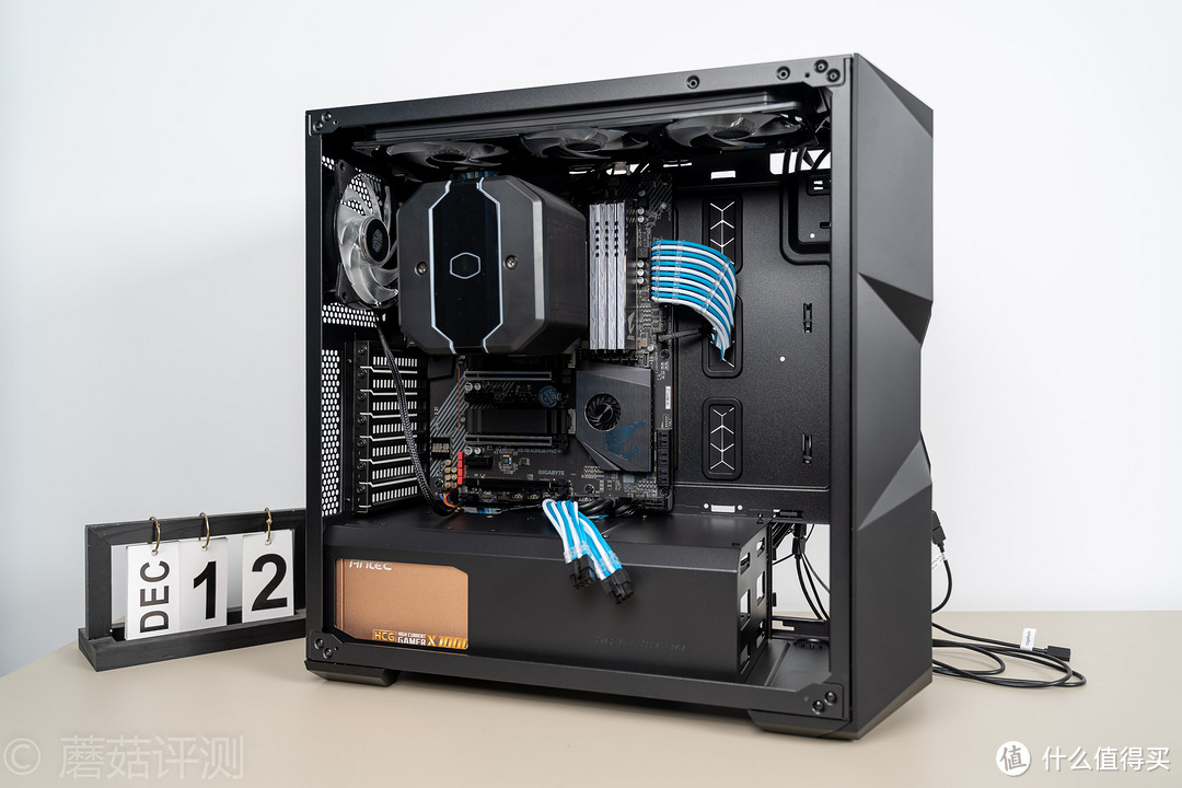 机箱也能做出艺术品的感觉、酷冷至尊（coolermaster）TD500 Mesh RGB机箱 评测