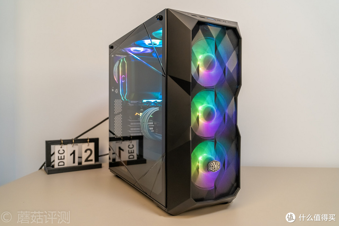 机箱也能做出艺术品的感觉、酷冷至尊（coolermaster）TD500 Mesh RGB机箱 评测