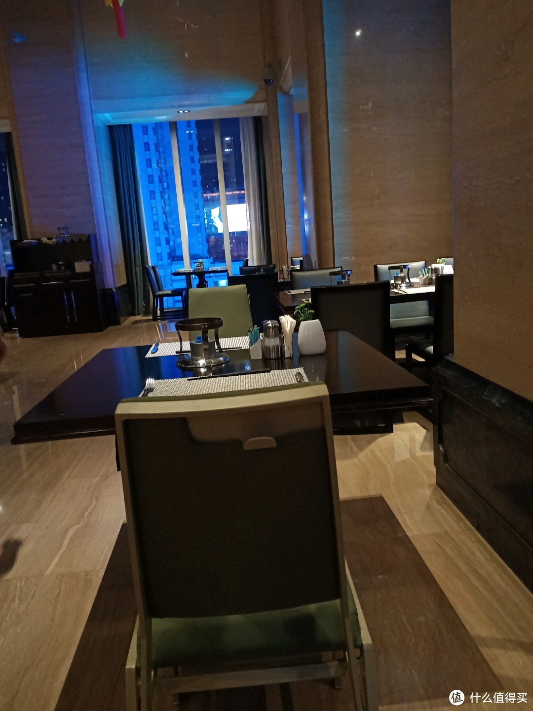 五星级酒店的自助到底咋样,探店五四广场旁威斯汀酒店知味西餐厅自助餐小结