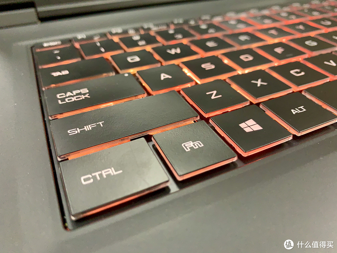 RTX2060游戏本竟卖1万4?机械革命钛钽全面测试