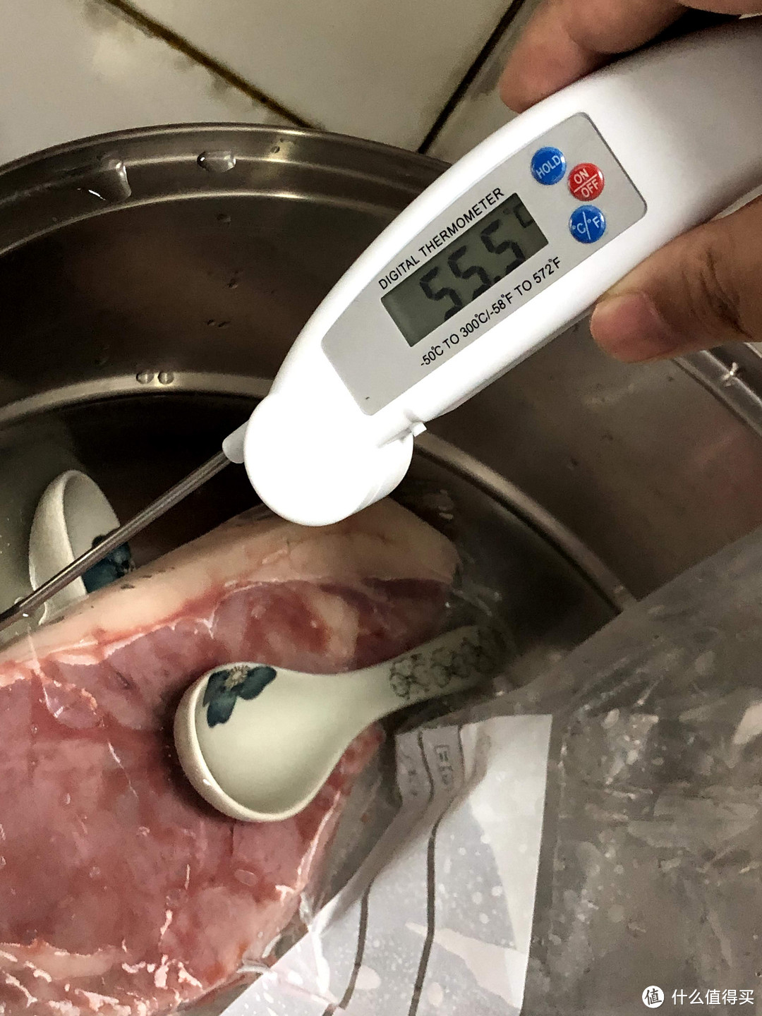 只用燃气灶也能真空低温慢煮（sous-vide）接近完美的牛排？