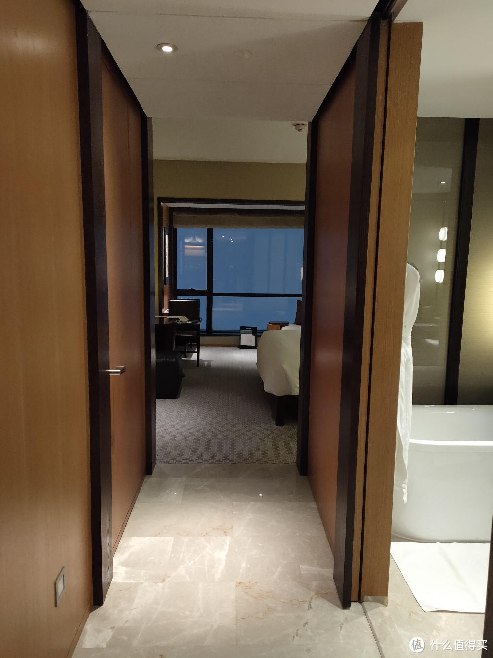 入住这家南京老牌五星级酒店，我差点找不到厕所……