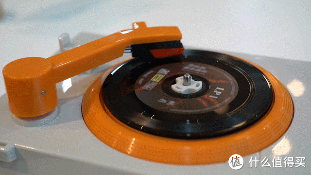 迷你黑胶唱片机TT254，怀旧复古情怀+音乐播放器，会造就怎样的听感呢