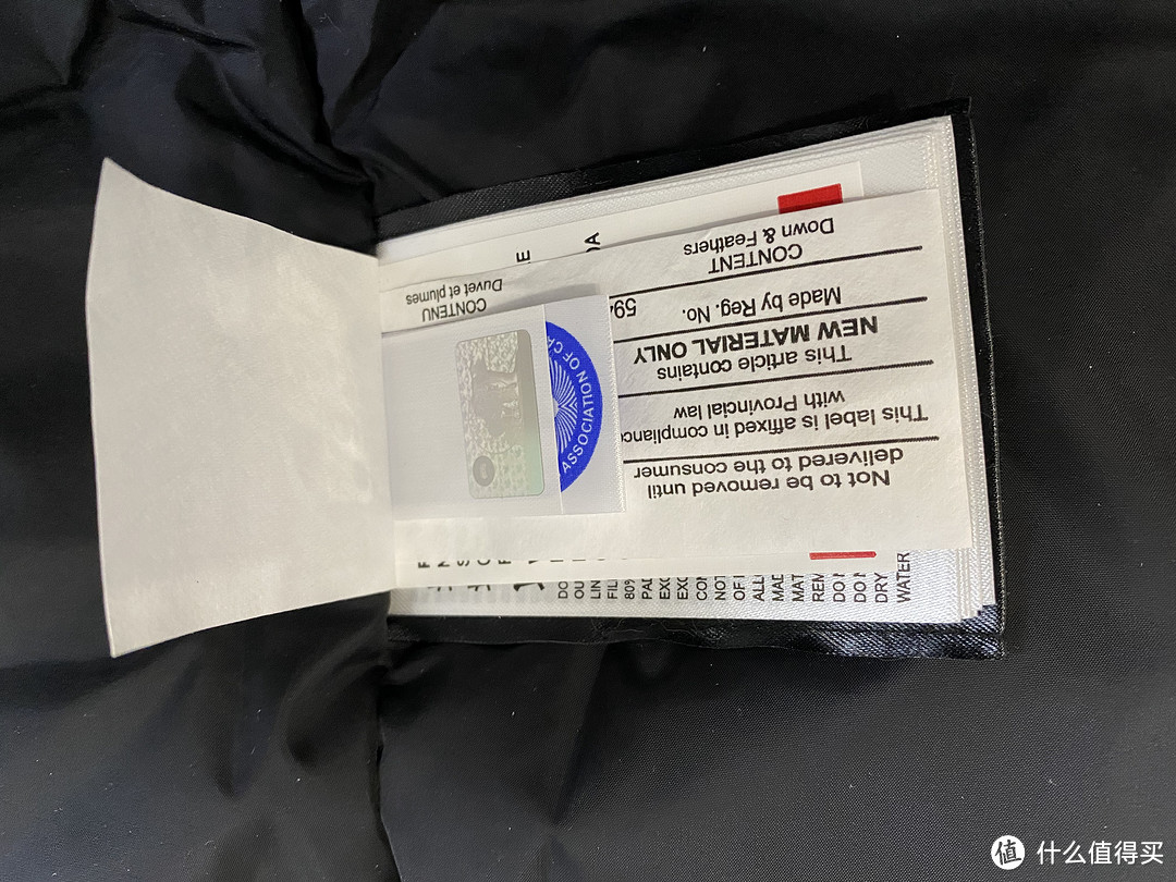 外观与保暖的完美结合?两件加拿大鹅羽绒服开箱与简单体验