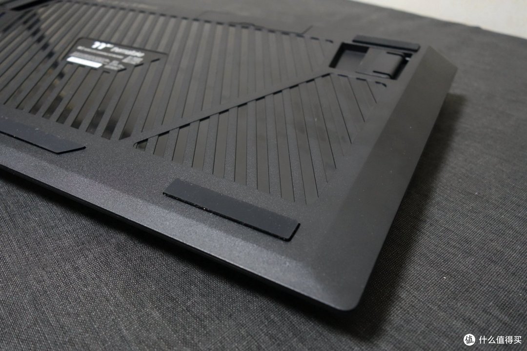 一次满足三个愿望,TT G821飞行家三模键盘体验