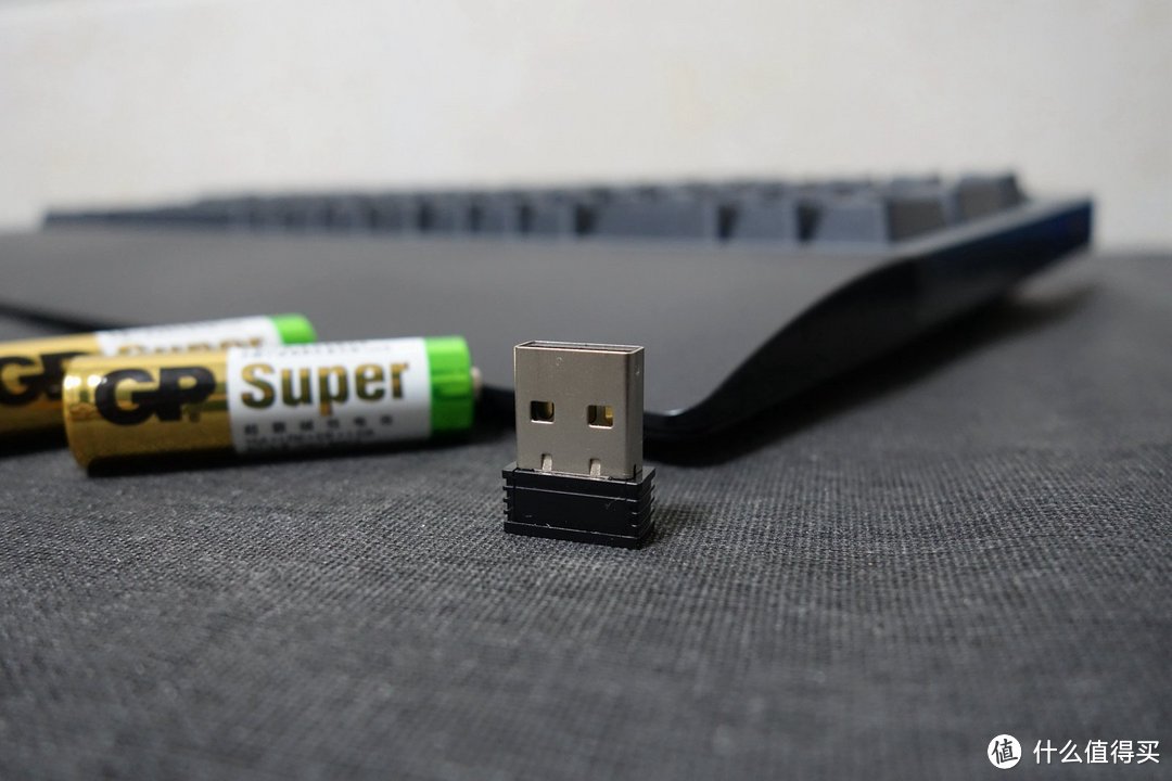 一次满足三个愿望,TT G821飞行家三模键盘体验