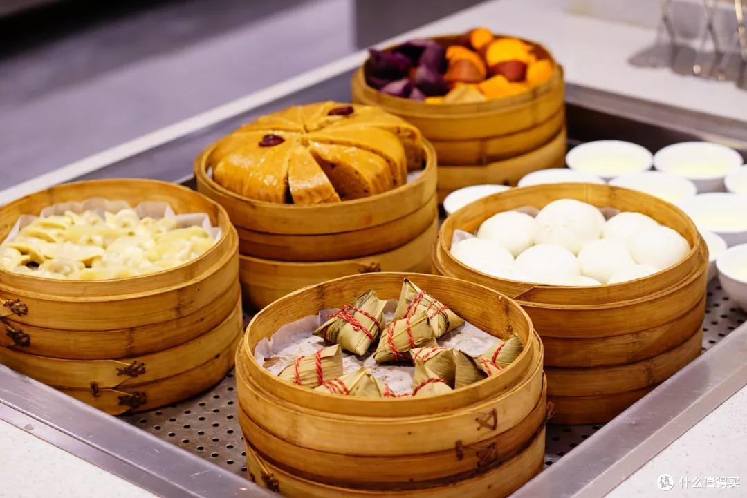 春节不加价!Tiffany蓝智能客房又美又酷炫!住苏州CBD传奇酒店,下午茶、自助晚餐全包太划算!