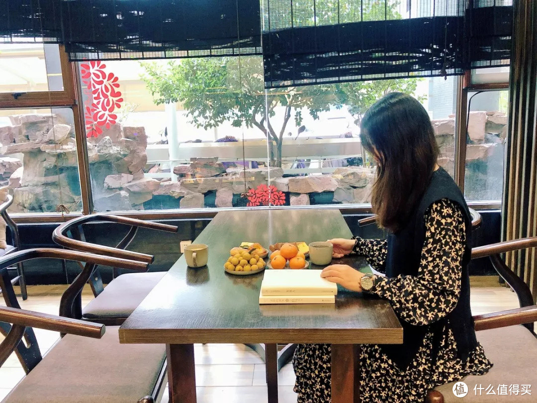 春节不加价!Tiffany蓝智能客房又美又酷炫!住苏州CBD传奇酒店,下午茶、自助晚餐全包太划算!