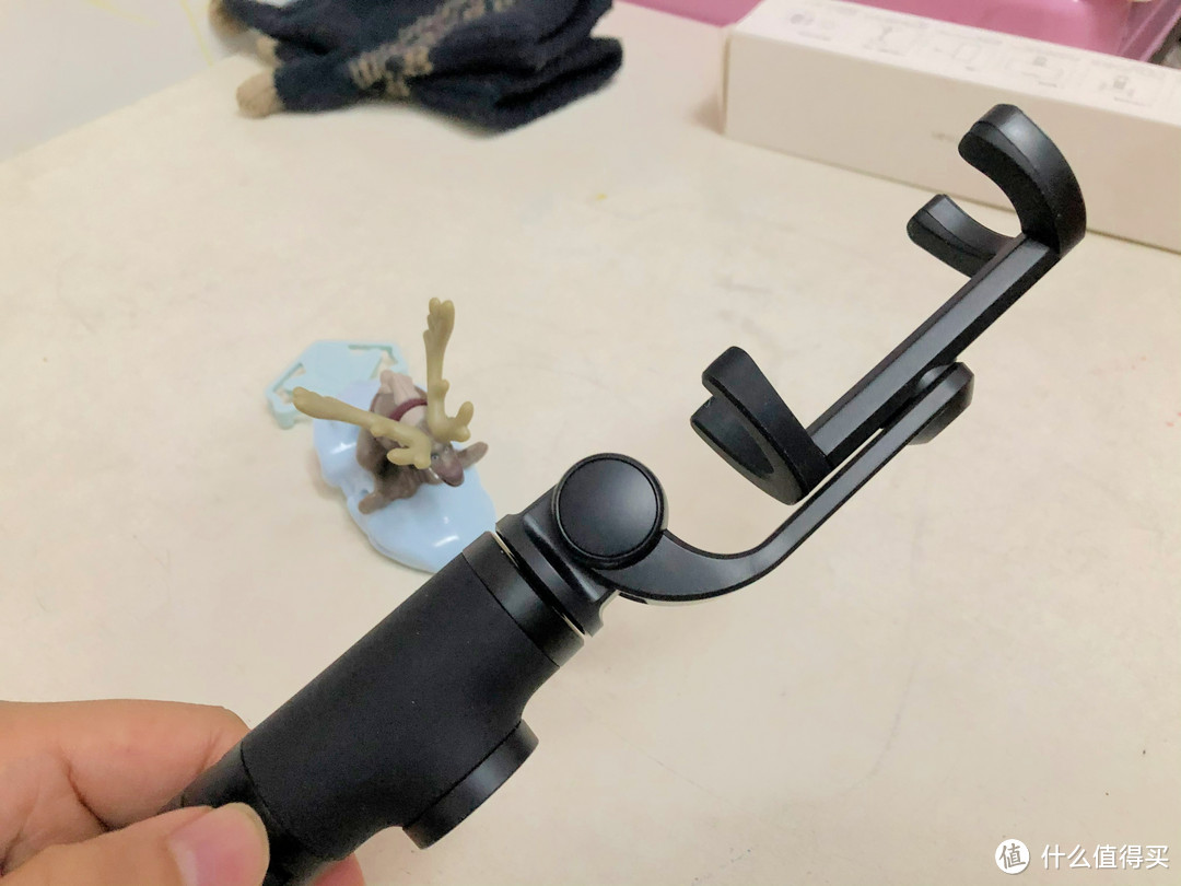 外设向 篇十:终于和罗老师交朋友了——坚果蓝牙自拍杆开箱