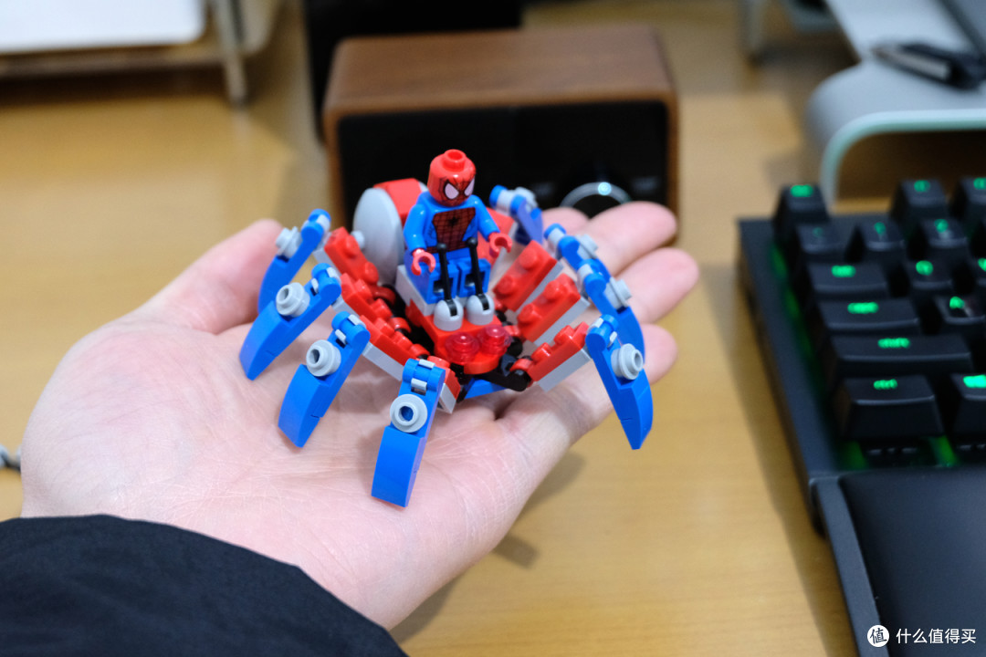 9.9元到手的LEGO真香,蜘蛛侠的迷你蜘蛛爬行器 体验