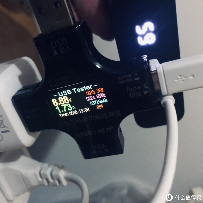 居家旅行必备良品—绿联20000mAh大容量,双向快充移动电源!