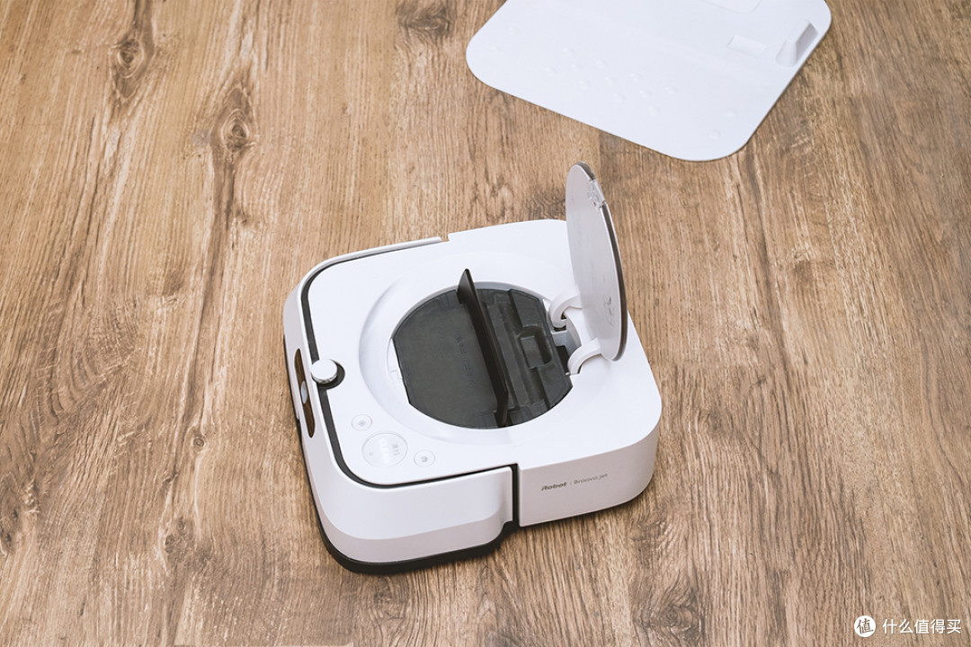 干活好手——喷水、擦地还会学习的机器人iRobot Braava jet m6