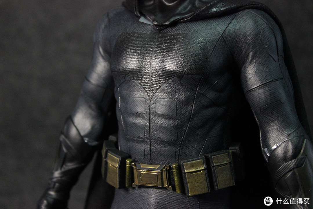 『重归经典』——《正义联盟》系列轻甲版蝙蝠侠开箱测评